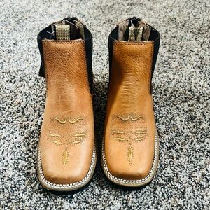 New toddler western boots
